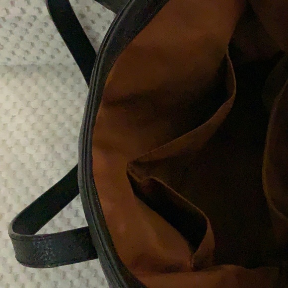 Fossil Tote - Picture 10 of 11
